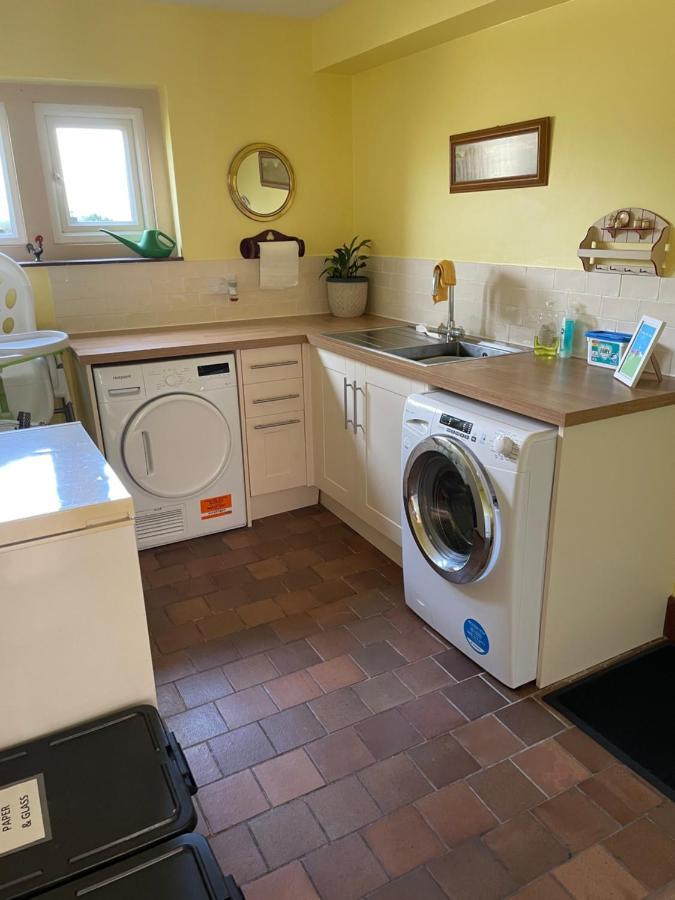 Cotswolds Luxury House In Central Bourton Large Sleeps 2-11. Pet Friendly. Exteriör bild