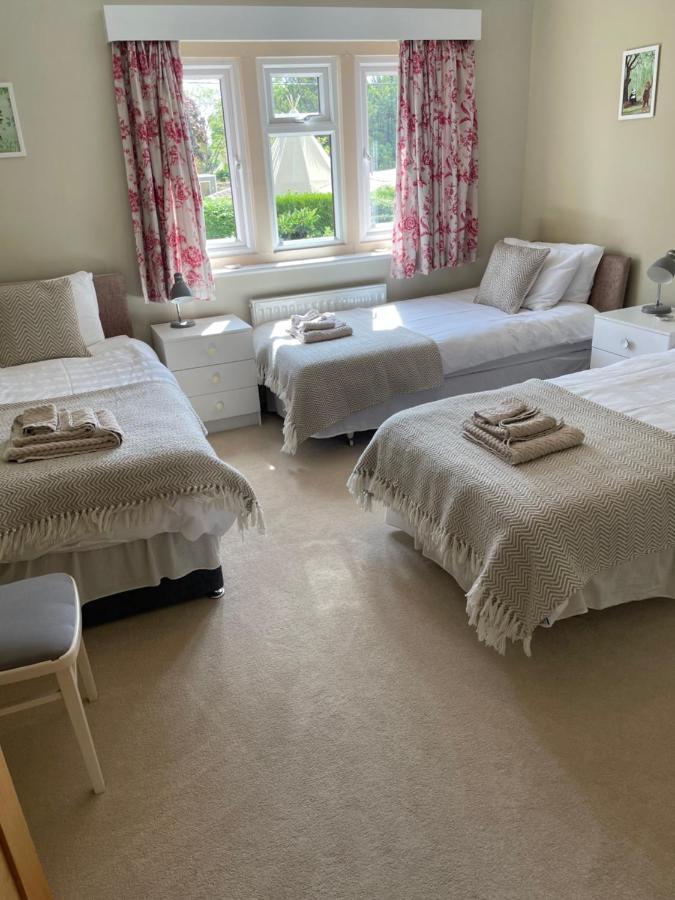 Cotswolds Luxury House In Central Bourton Large Sleeps 2-11. Pet Friendly. Exteriör bild